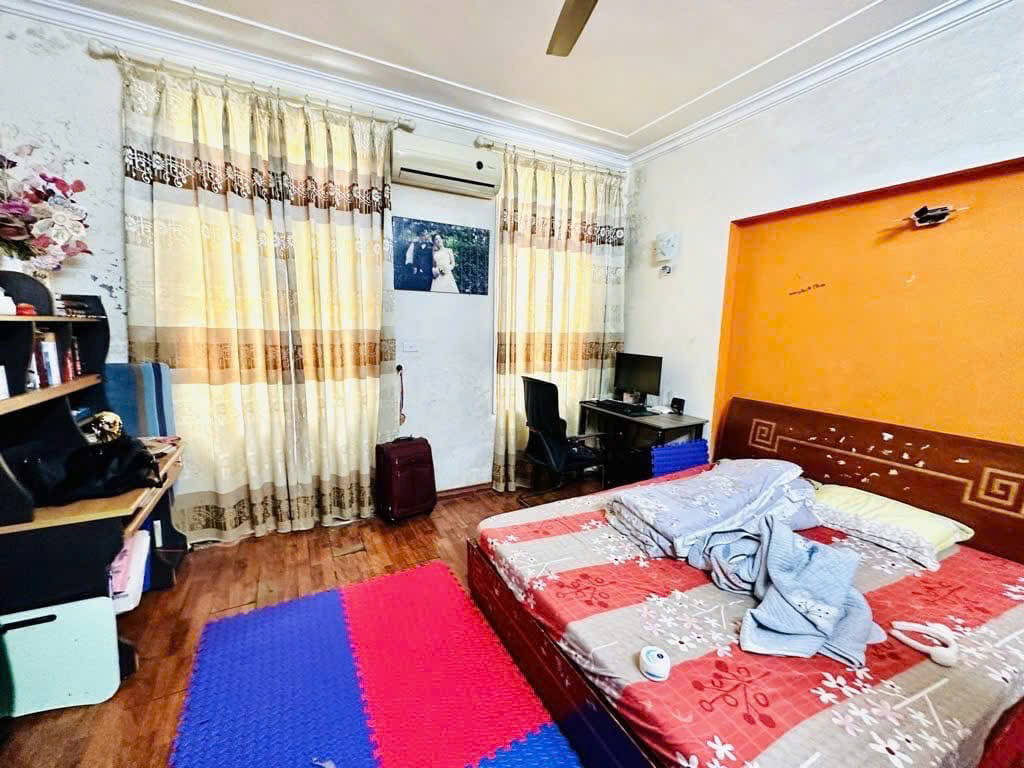 BÁN NHÀ NGHI TÀM, TÂY HỒ. 60M2 4 TẦNG MT 5M GIÁ 15 TỶ- NGÕ THÔNG -OTO NHÀ DÂN XÂY CHẮC CHẮN VÔ CÙNG. - Ảnh 3